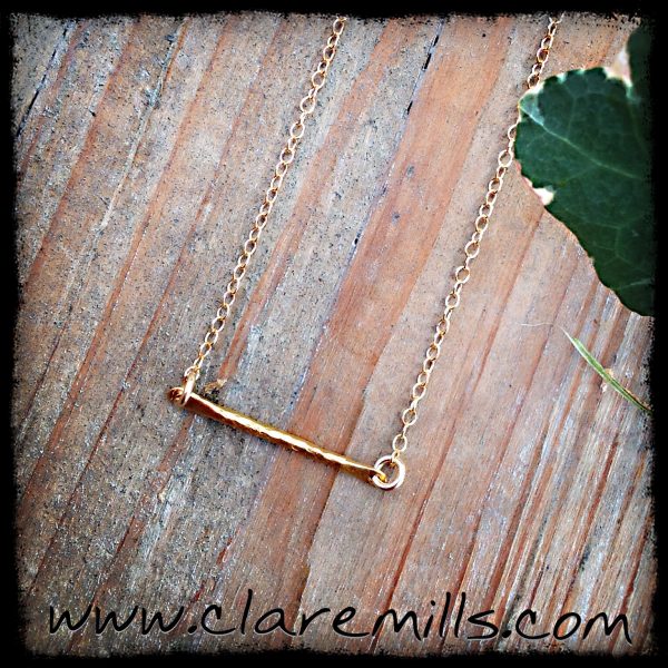 Circa Bar Necklace