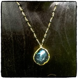 Geode on Spinel Chain