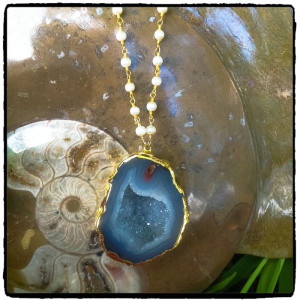 Mila Blue Geode Necklace
