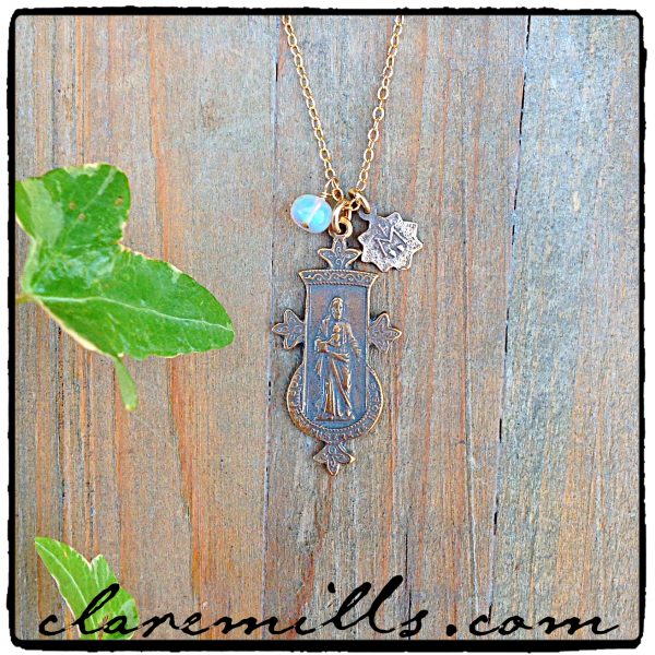 The Sacred Heart of Jesus Necklace