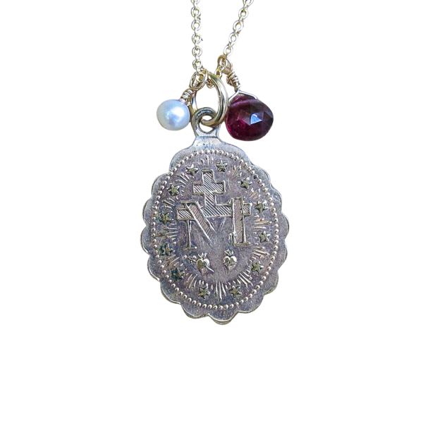 Scalloped Miraculous Mary Antique Necklace with Pearl & Garnet - Image 3