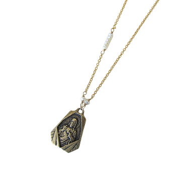 Sacred Heart of Jesus Religious Necklace with Pearl