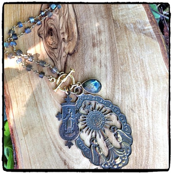 Holy Monstrance on Labradorite - Image 2