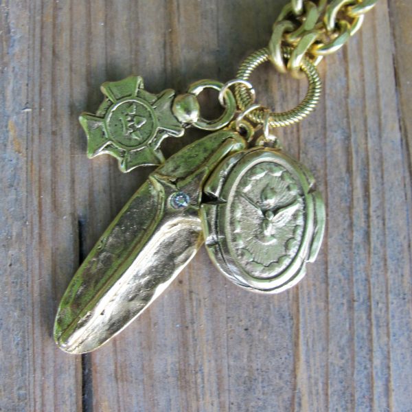 Medals Necklace in Gold I