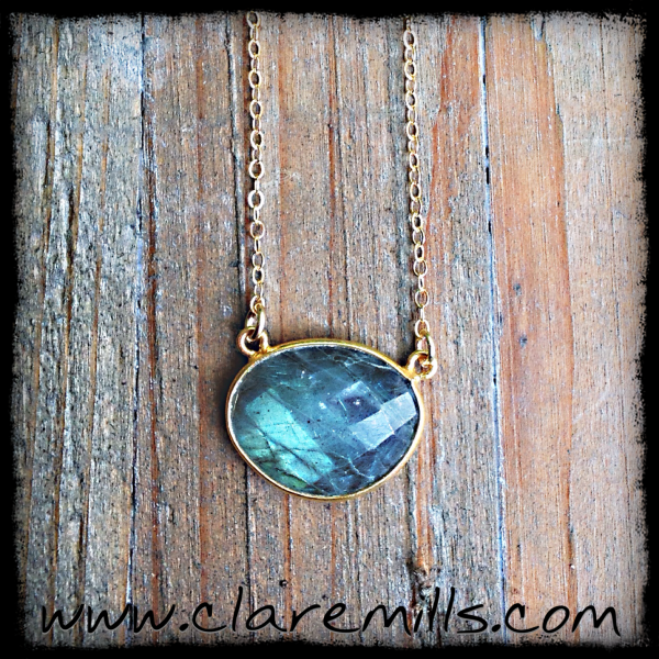 Nila Labradorite Necklace - Image 2