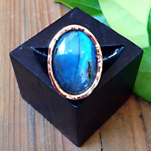 Oval Labradorite Ring