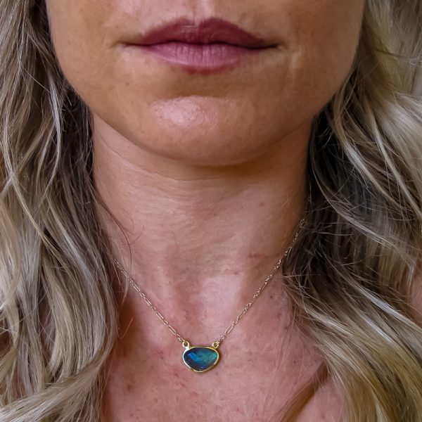 Kaleidoscope Labradorite Necklace - Image 2