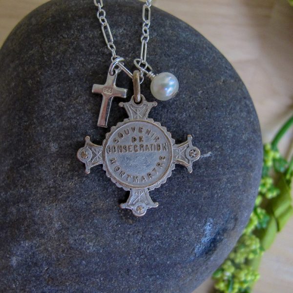 Art Nouveau Sacred Heart Necklace - Image 2