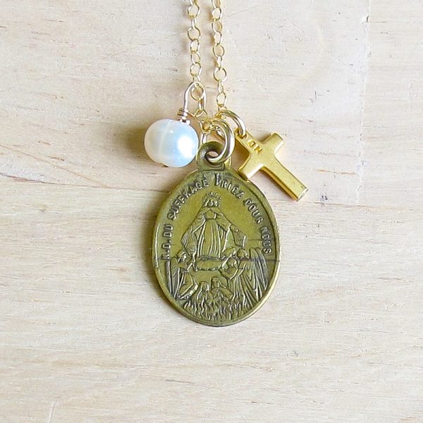 Sacred Heart of Mary 300 Days of Indulgence Necklace - Image 2