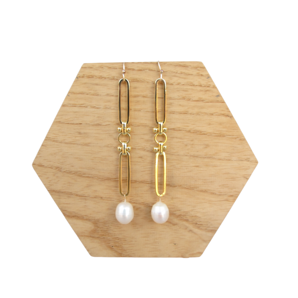 Paperclip Chain and Pearl Earrings - Image 2