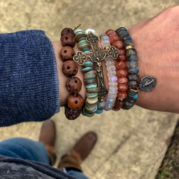 Labradorite Gemstone Bracelet - Image 2