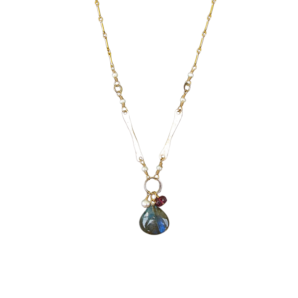 “Aurora Duet” Labradorite-Garnet & Pearl Link Necklace - Image 3