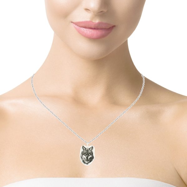 “Lone Wolf” Deep-Relief Pendant - Image 6